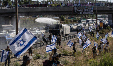 İsrail’de yargı tasarısı Meclisteki ilk oylamada geçti: Protestocular sokakta