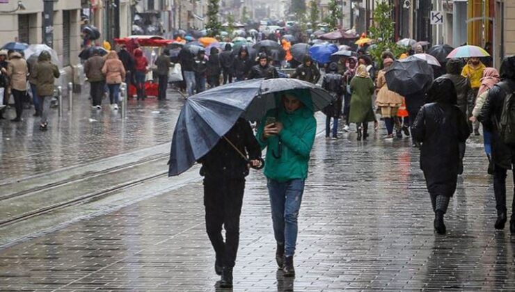 Türkiye yağışlı havanın etkisi altında: Sağanak ve fırtına uyarısı