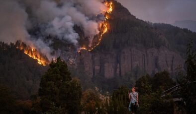 Kanarya Adaları’nda yangınlar nedeniyle 26 bin kişi tahliye edildi