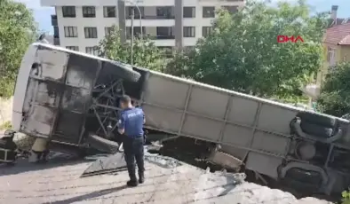 Karaman’da tur otobüsü devrildi: 24 yaralı