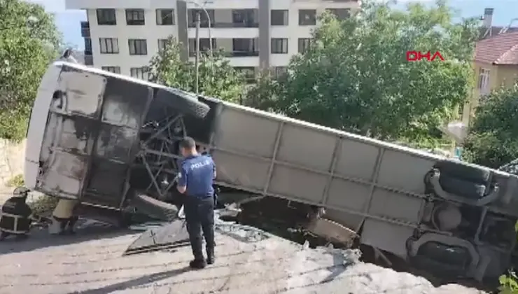 Karaman’da tur otobüsü devrildi: 24 yaralı