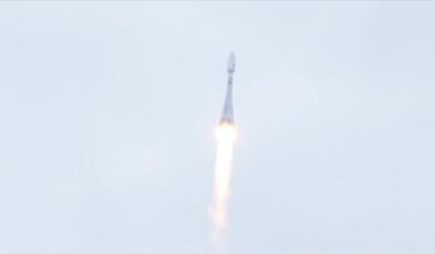 Rus uzay aracı Luna-25, Ay’ın yörüngesine girdi