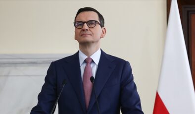 Polonya’da halka, AB’nin göç planı dahil 4 konu sorulacak