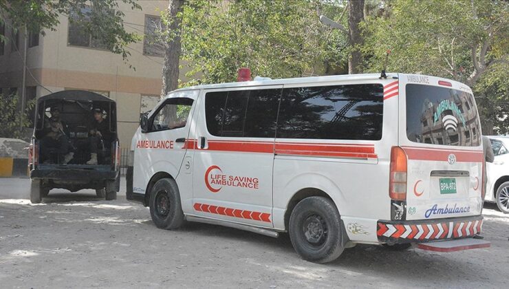 Pakistan’da bombalı terör saldırısında 7 kişi öldü