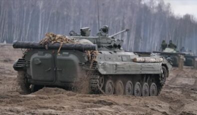 Polonya, Belarus sınırına ek 1000 asker göndermeyi planlıyor