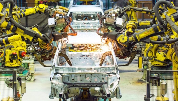 Alman otomotiv sektörü 2024’e temkinli yaklaşıyor