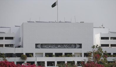 Pakistan’da Ulusal Meclisin feshedilmesi bekleniyor