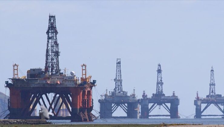 Çin açık denizde petrol buldu