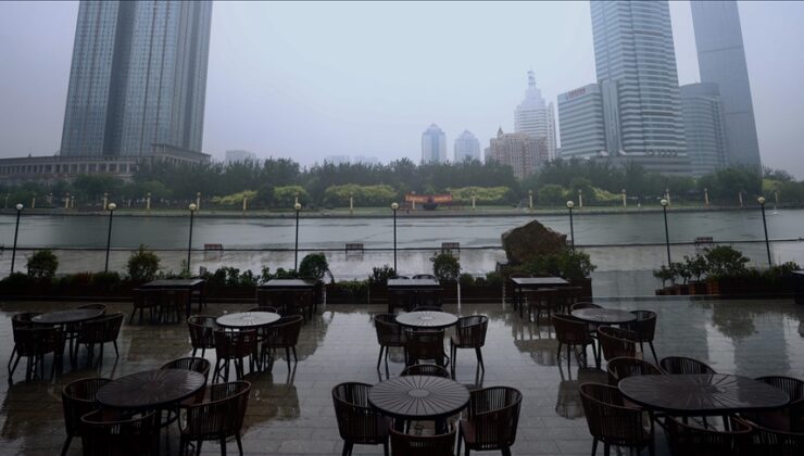 Çin’de sel nedeniyle 1,2 milyon kişi tahliye edildi