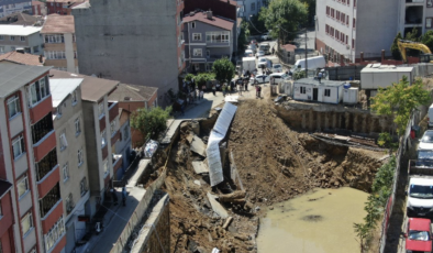 İstanbul’da yol çöktü!