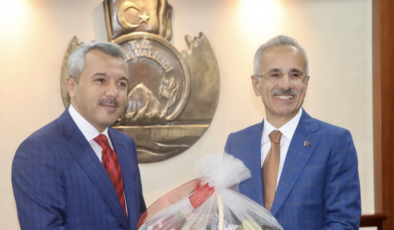 Ulaştırma ve Altyapı Bakanı Uraloğlu, Rize’de konuştu