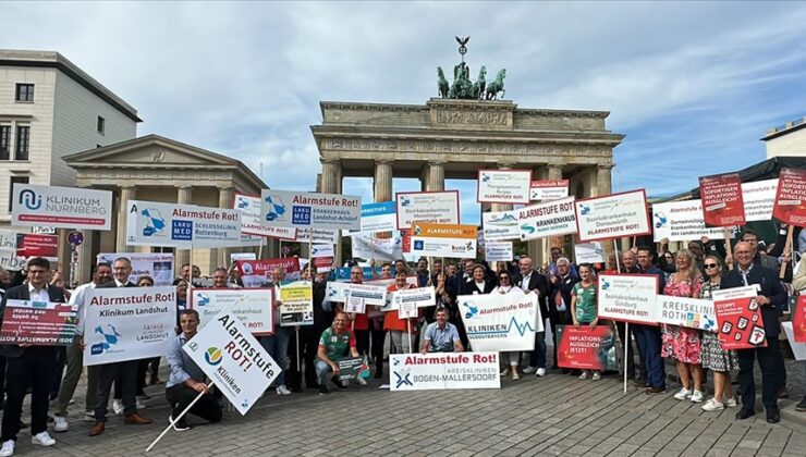 Almanya’da hastanelere daha fazla para verilmesi için gösteriler yapıldı