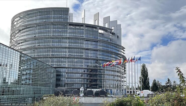 Avrupa Parlamentosu’nun 2023 Sakharov Ödülü adayları açıklandı