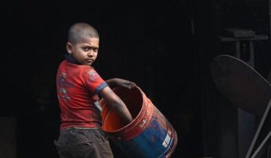 “Çocuk işçiliği artıyor, hükümetler acil önlem almalı”