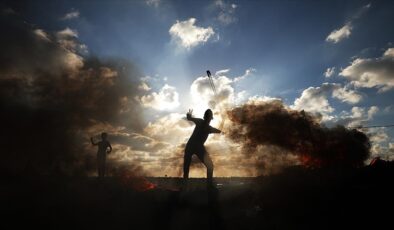 Gazze’de, Mescid-i Aksa baskınına karşı protestolar devam ediyor