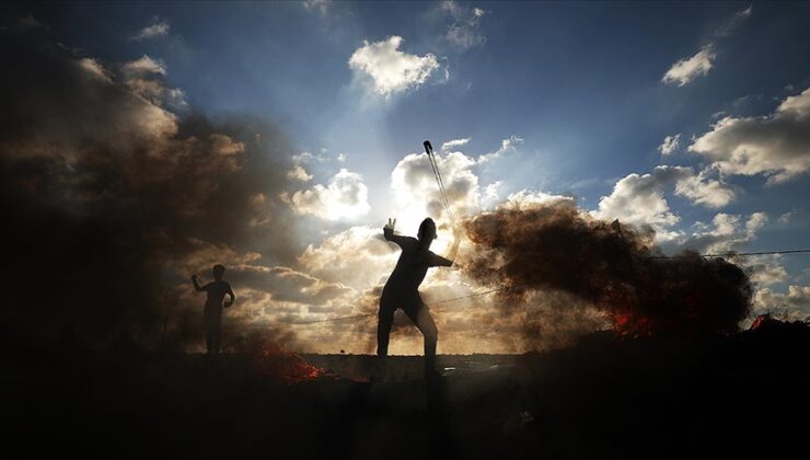 Gazze’de, Mescid-i Aksa baskınına karşı protestolar devam ediyor