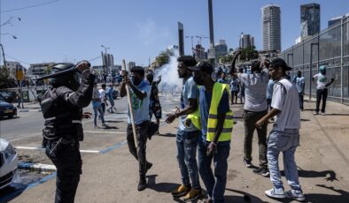 İsrail polisi Eritreli sığınmacılara gerçek mermiyle müdahale etti