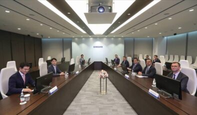 Bakan Kacır, Hyundai, LG ve Samsung’un yöneticileriyle görüştü