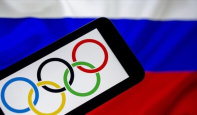 Macron: “Paris Olimpiyat Oyunları’nda Rus bayrağı olamaz”