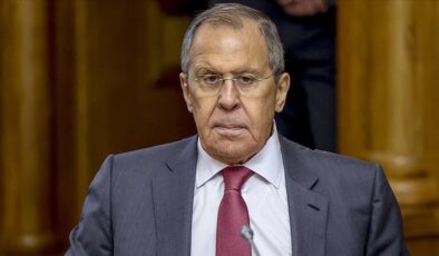 Lavrov, ABD’nin Suriye’de tahıl ve petrol kaçakçılığı yaptığını savundu