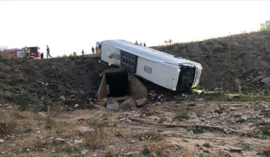 Erzurum’da otobüs devrildi, çok sayıda ölü ve yaralı var
