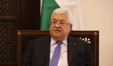 Sisi, Filistin Devlet Başkanı Abbas görüştü