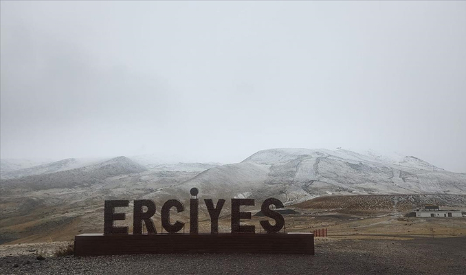 Erciyes’te kar kalınlığı 30 santimetreyi buldu