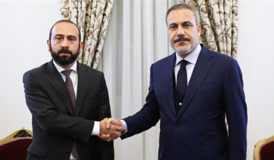 Dışişleri Bakanı Fidan, Tahran’da Ermenistan Dışişleri Bakanı ile Mirzoyan ile görüştü