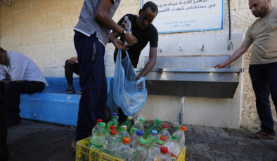 HRW: İsrail Gazze’nin suyunu keserek 600 bin insanı temiz susuz bıraktı