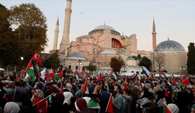 İstanbul’da “Büyük Filistin Yürüyüşü” düzenlendi