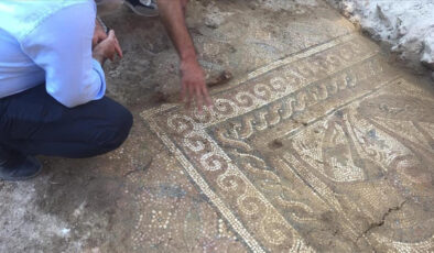 Afşin’de 1500 yıllık mozaik taban bulundu