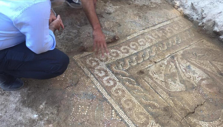 Afşin’de 1500 yıllık mozaik taban bulundu
