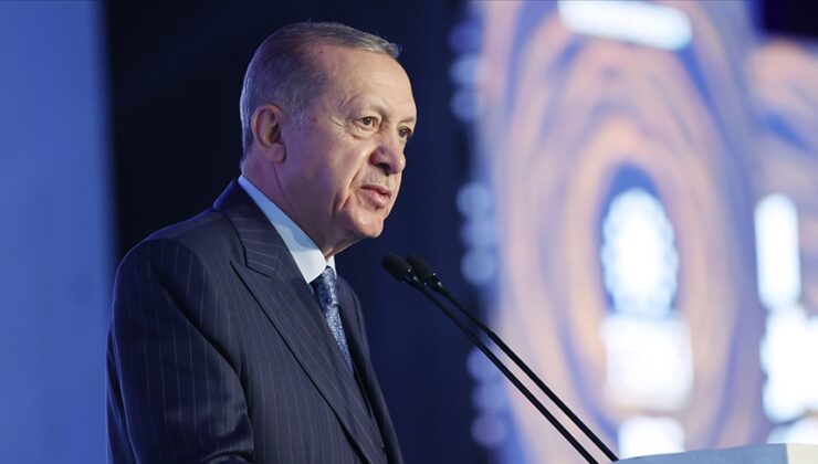 Erdoğan: Önümüzdeki aylarda deprem konutlarının teslimine başlayacağız