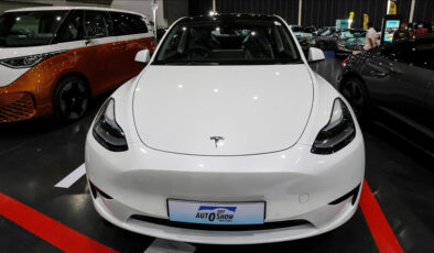 Tesla bazı araçlarının fiyatlarını düşürdü