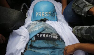 İsrail ordusu: Gazze’deki gazetecilerin güvenliğini garanti edemeyiz