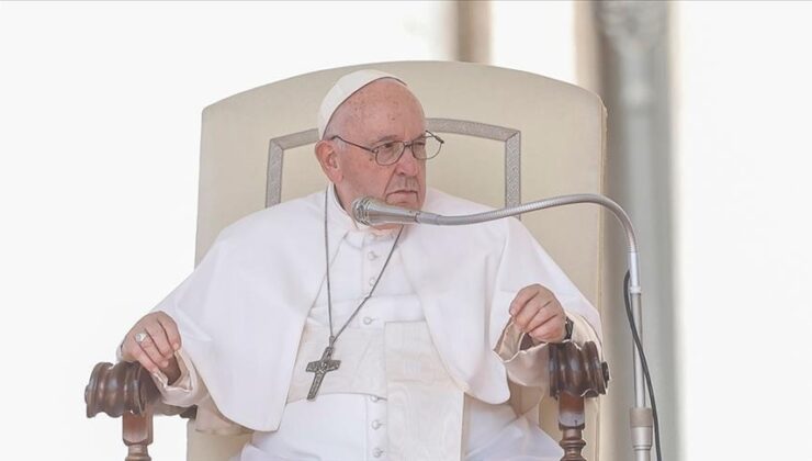 Papa Franciscus: Gazze’deki ağır insani durumu düşünüyorum