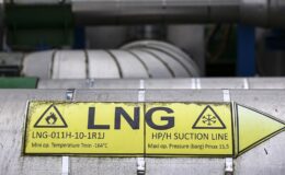 Küresel LNG piyasalarında uzun süre arz fazlası yaşanacak