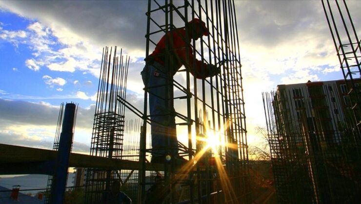 Güven endeksi hizmet ve inşaat sektörlerinde arttı