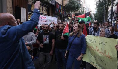 Filistinliler, Fransa Cumhurbaşkanı Macron’un ziyaretini protesto etti