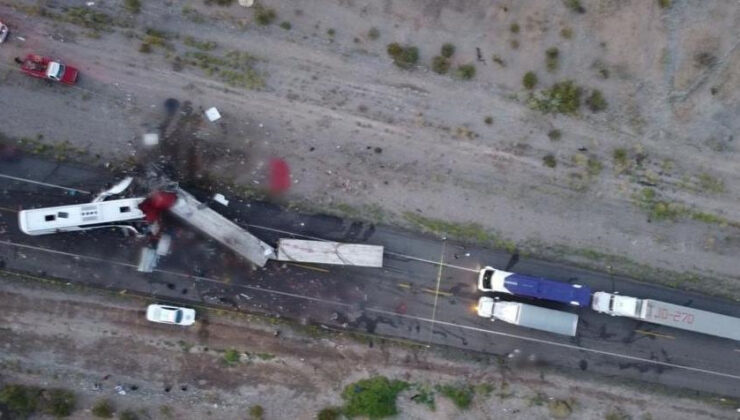 Meksika’da göçmenleri taşıyan otobüs devrildi 18 kişi öldü