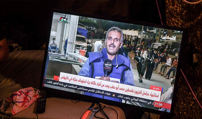 Gazze’de gazeteci Ebu Hatab ve ailesinden 11 kişi öldü