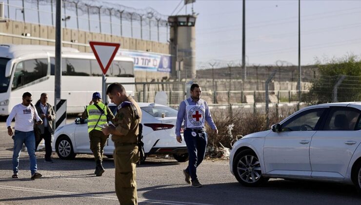 Gazze’deki 13 İsrailli esir Mısır’a teslim edildi