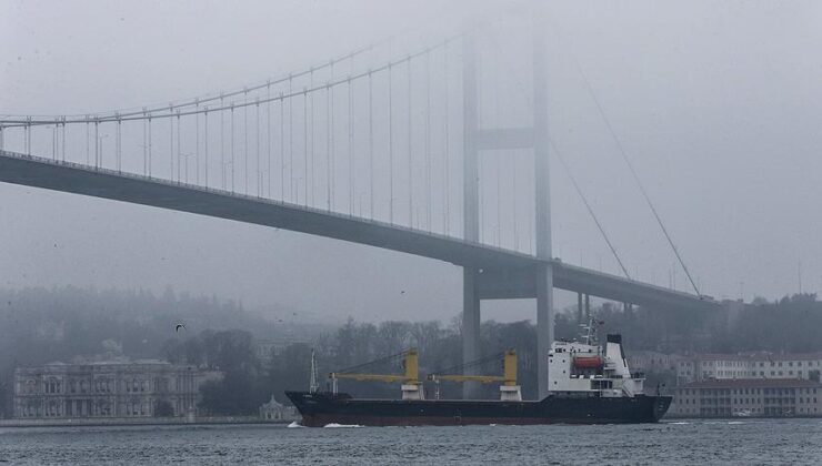 İstanbul Boğazı’nda gemi trafiği açıldı