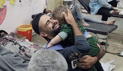 AA kameramanı Gazze’de 4 çocuğunu ve 3 kardeşini kaybetti