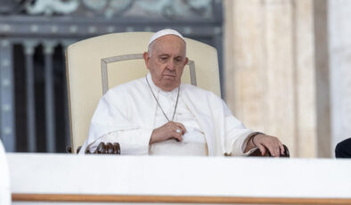 Papa’dan İsrail-Filistin sorunu için “iki devletli çözüm” çağrısı