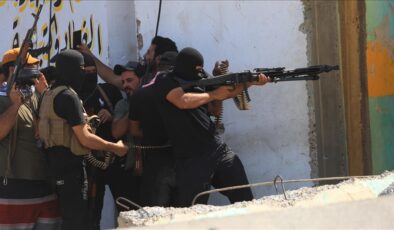 Iraklı Şii milis gruplar ABD üslerine saldırı düzenledi