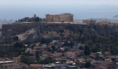Atina son 160 yılın en sıcak sonbaharını yaşadı