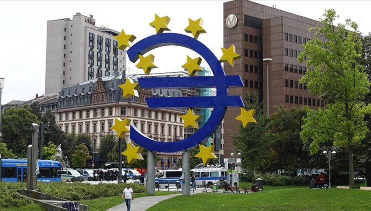 ECB, 2004’ten beri ilk kez zarar etti