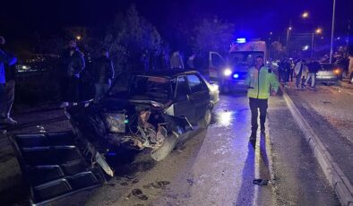 Aydın’da iki otomobilin çarpıştığı kazada 11 kişi yaralandı