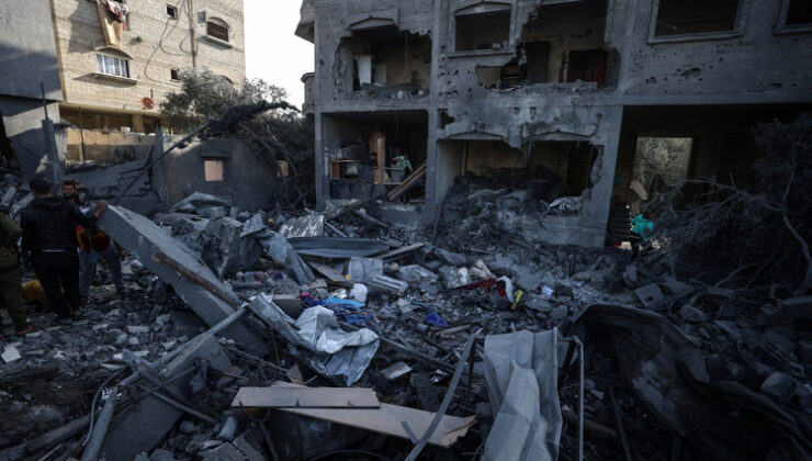 İsrail’in Gazze’ye havadan ve karadan saldırıları sürüyor